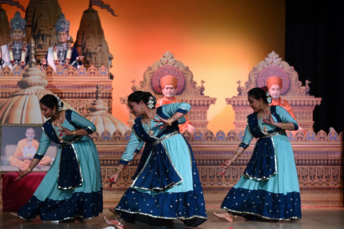 Womens' Cultural Program Womens' Cultural Program
