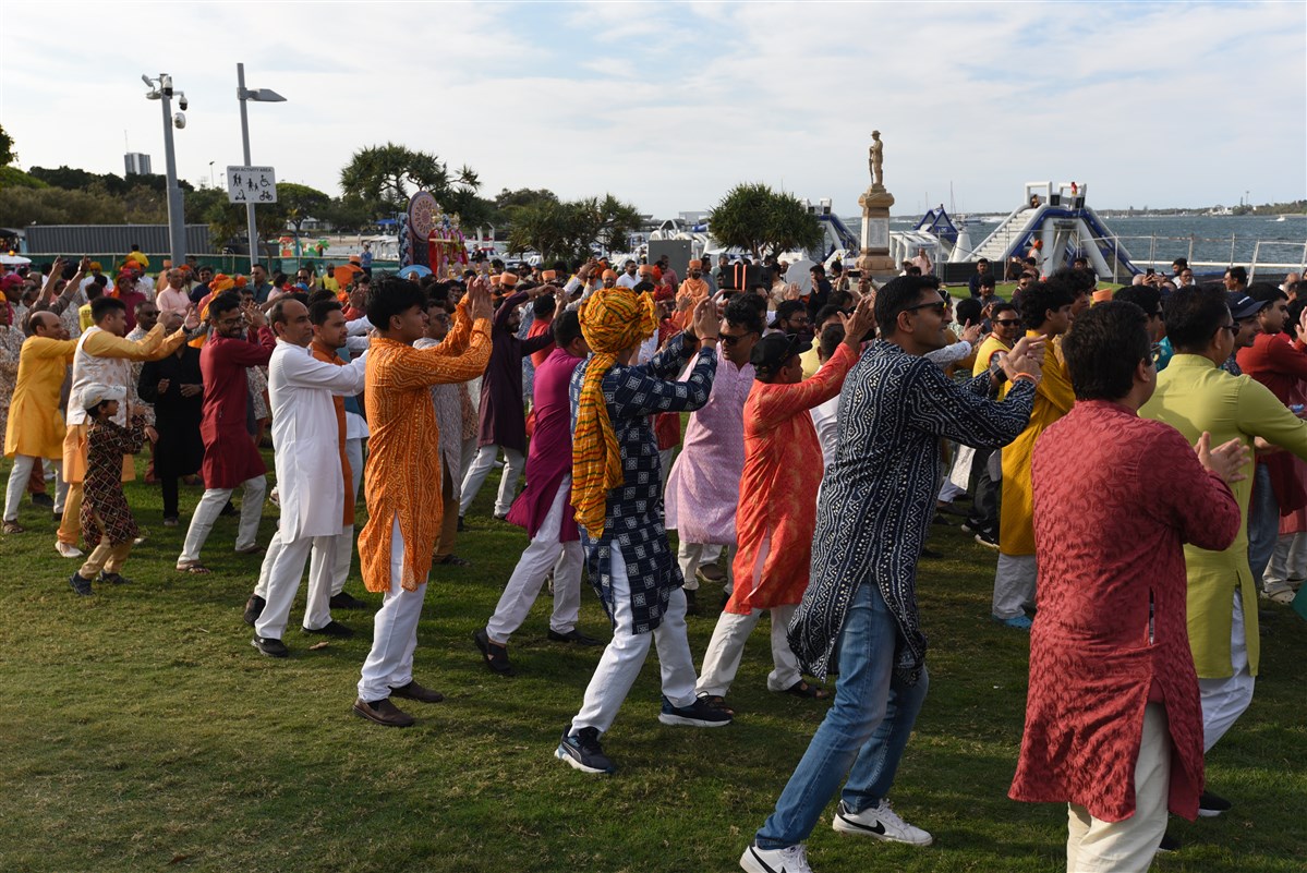 Nagar Yatra Nagar Yatra