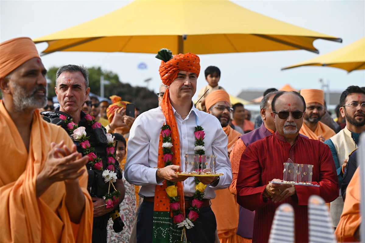Nagar Yatra Nagar Yatra