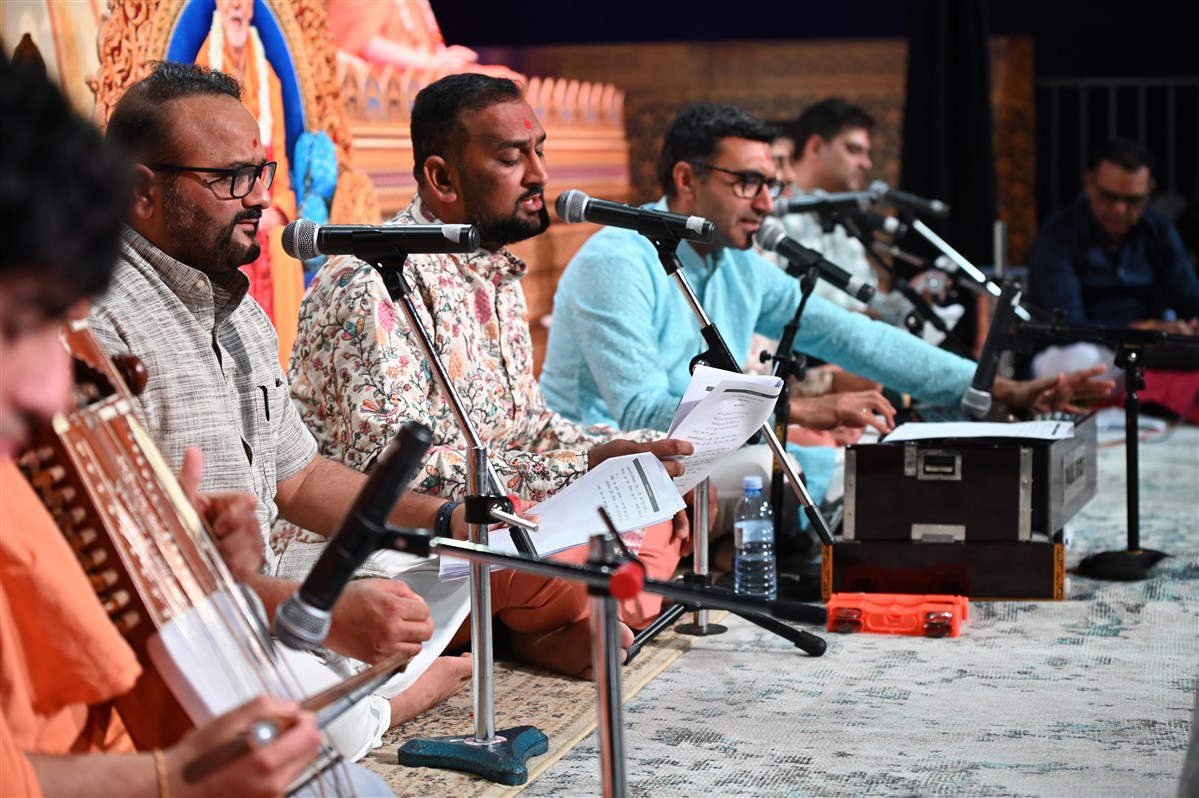 Kirtan Aradhana