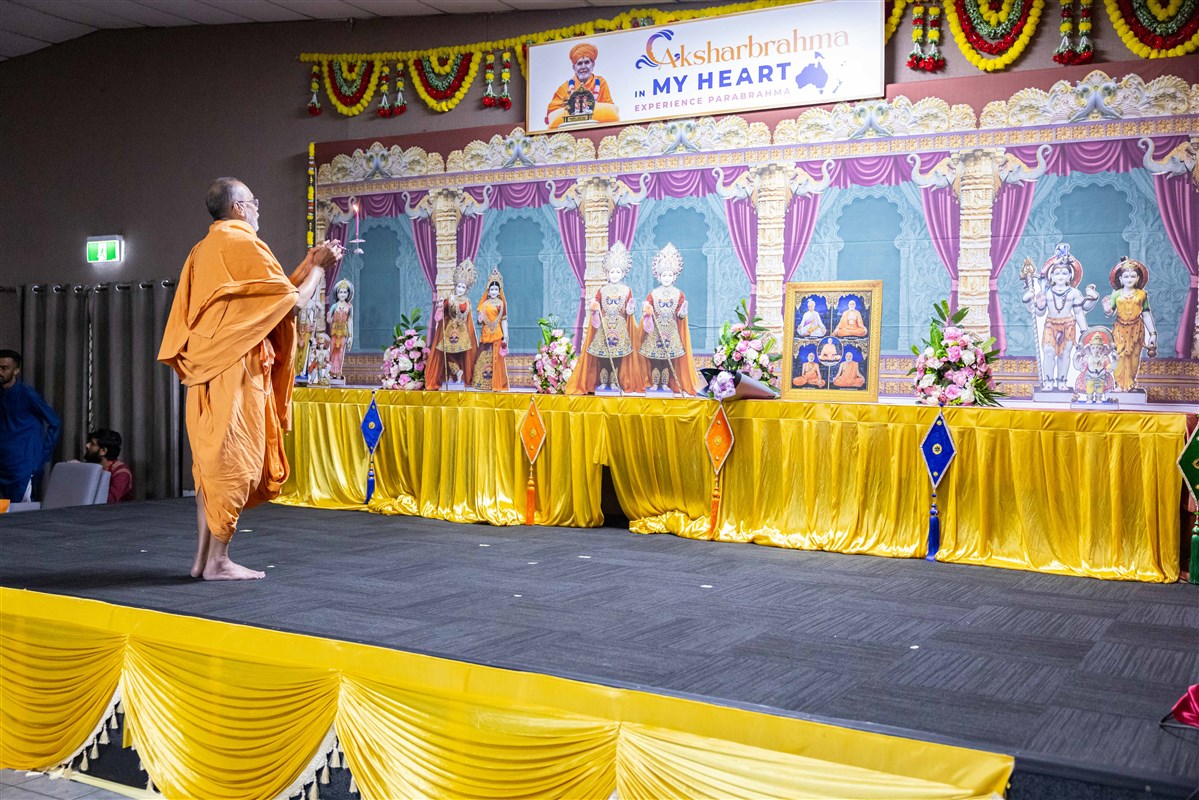 Satsang Vicharan by BAPS Swamis, Darwin