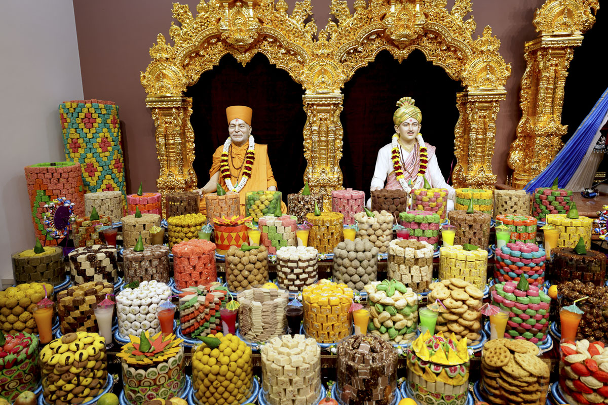 Diwali & Annakut Celebrations 2025 at BAPS Shri Swaminarayan Prarthana Mandir, Kanad, Surat