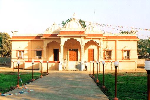 Shree Swaminarayan Mandir, Kosindra