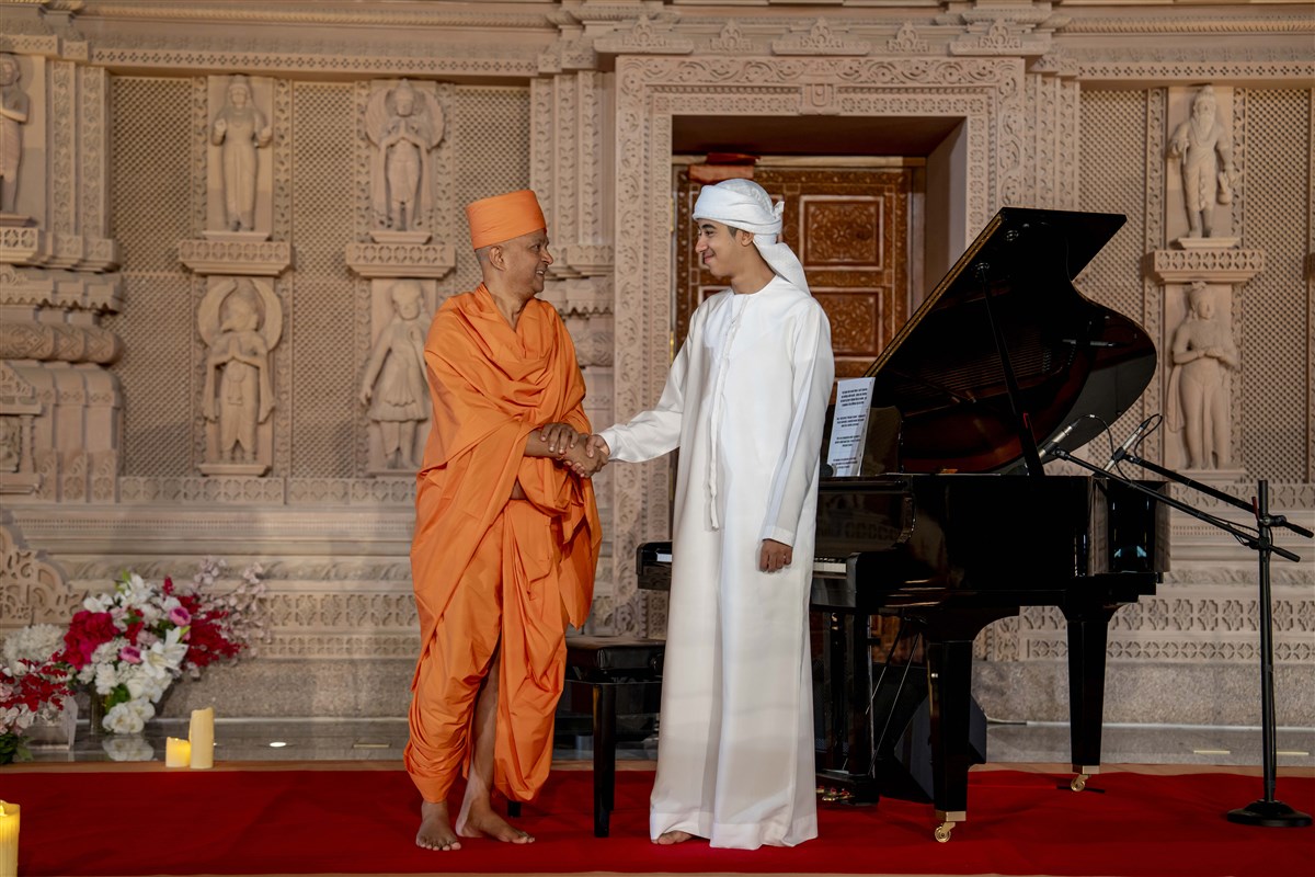 Ahmed Al Hashemi thanked Swami Brahmaviharidas for his love, friendship, and prayers.