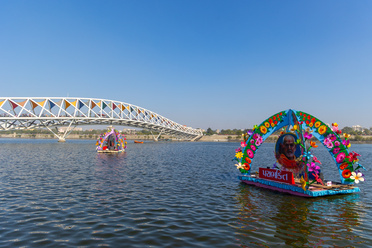 Decorative floats on the River Sabarmati