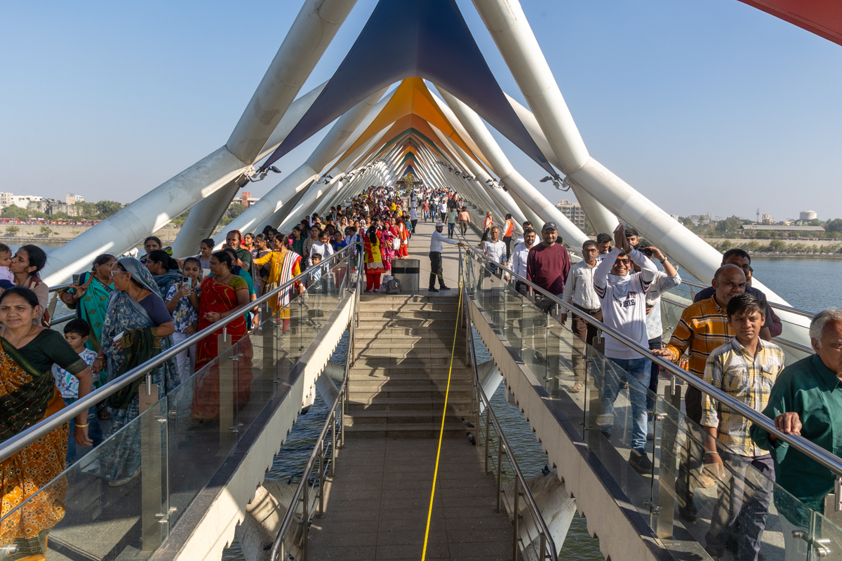 Devotees on their way to the celebration assembly