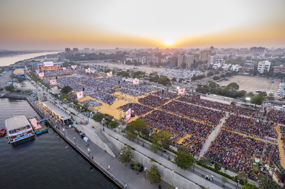 Aerial view of the assembly