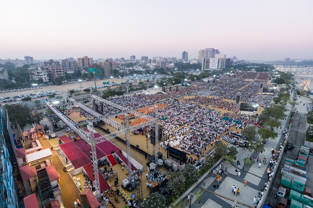 Aerial view of the assembly