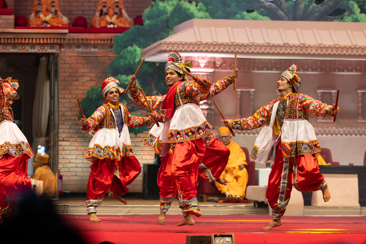 Yuvaks perform a traditional dance