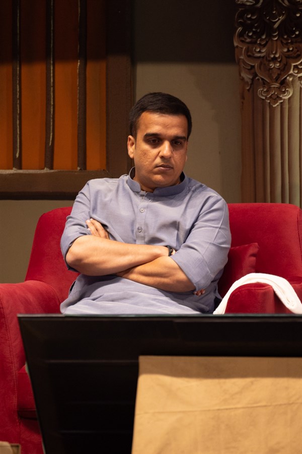 Shri Harsh Sanghavi during the assembly