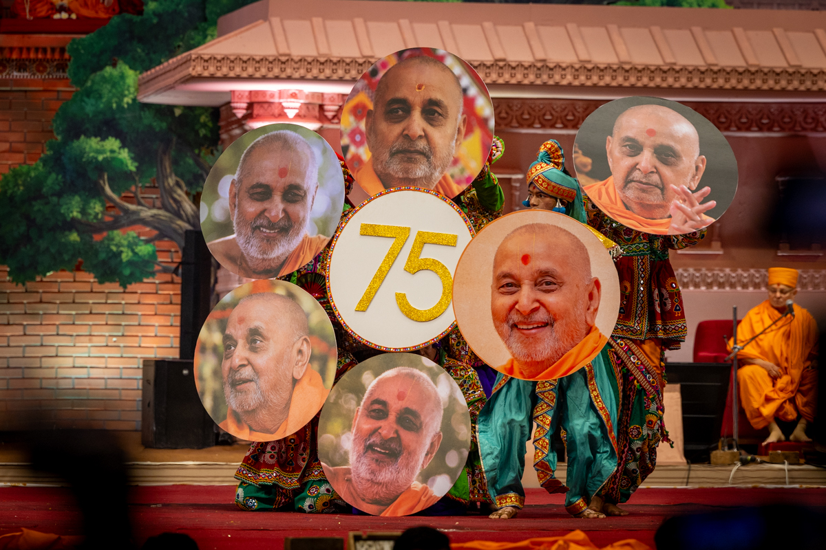 Yuvaks perform a traditional dance