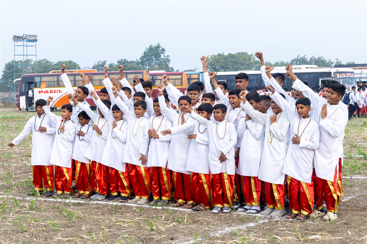 Arrival of Bal Vidwans