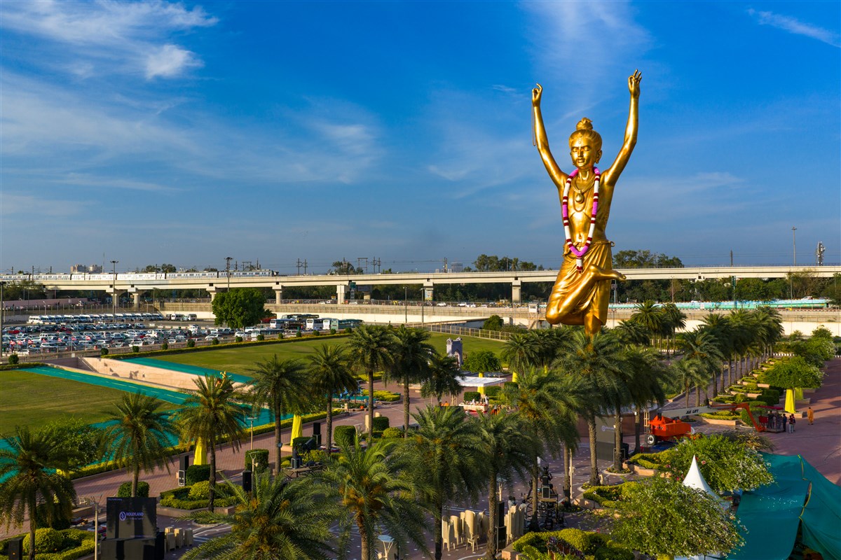 Tapomurti Shri Nilkanth Varni