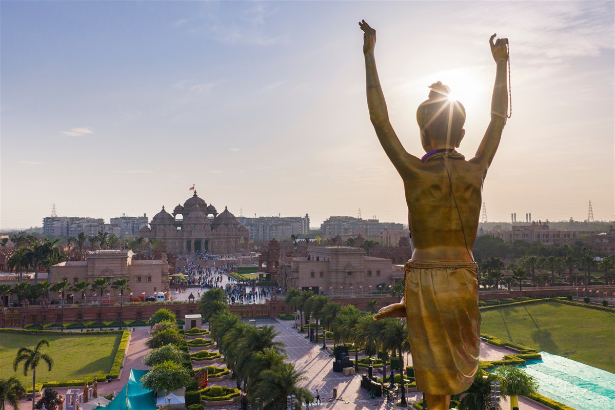 Tapomurti Shri Nilkanth Varni