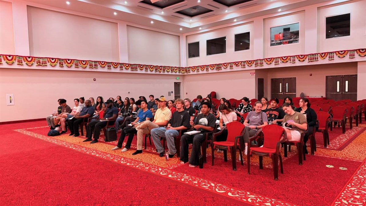 Fresno Pacific University Students Visit