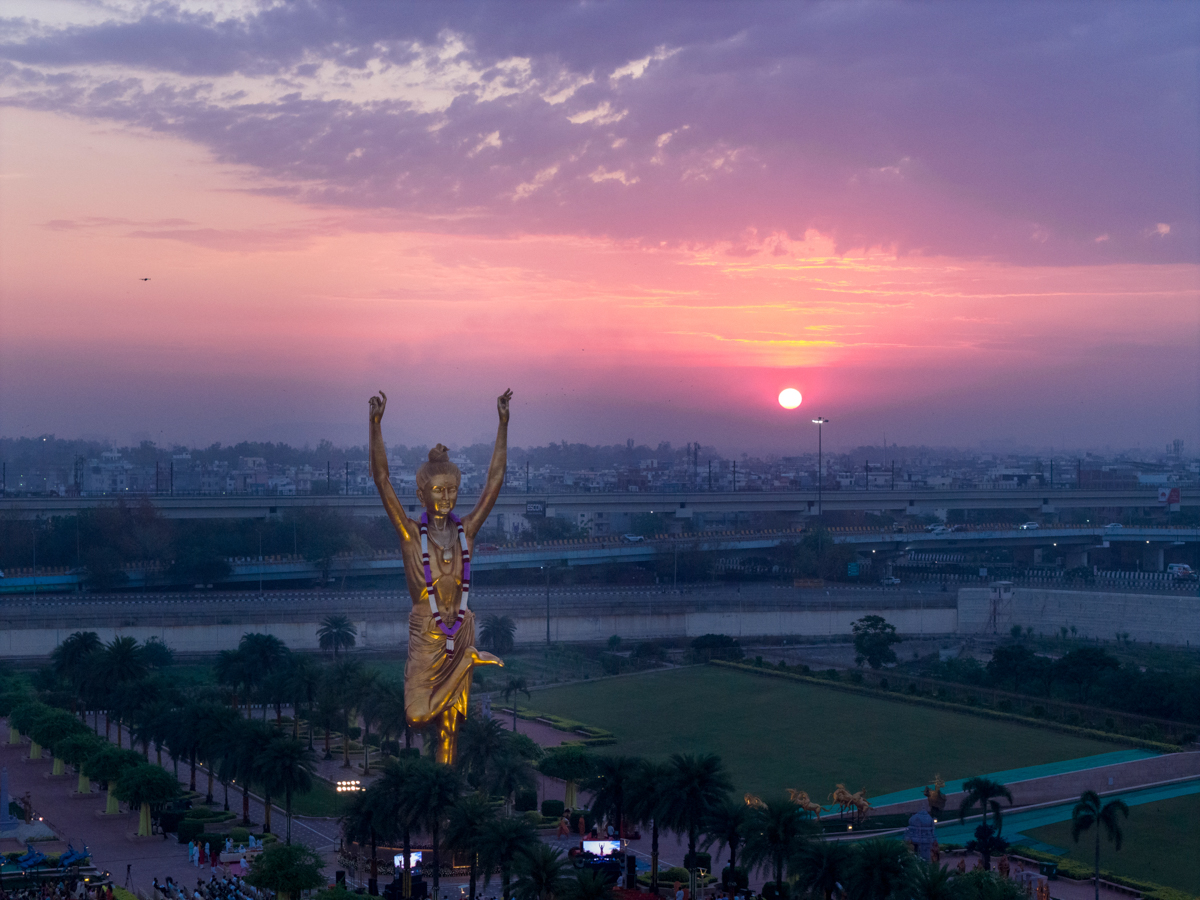 Tapomurti Shri Nilkanth Varni