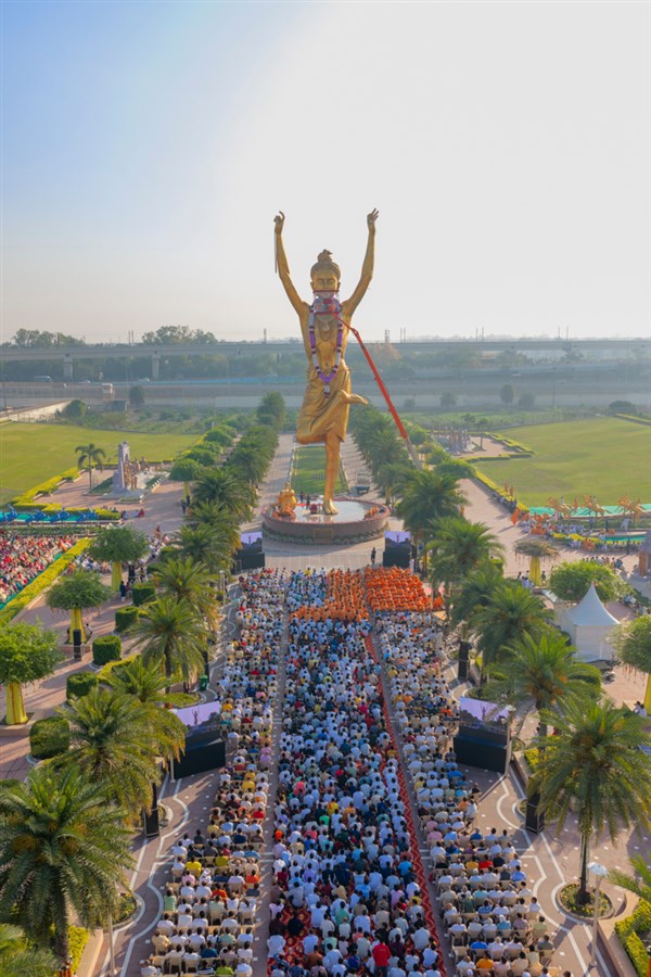 Aerial view of the murti-pratishtha rituals