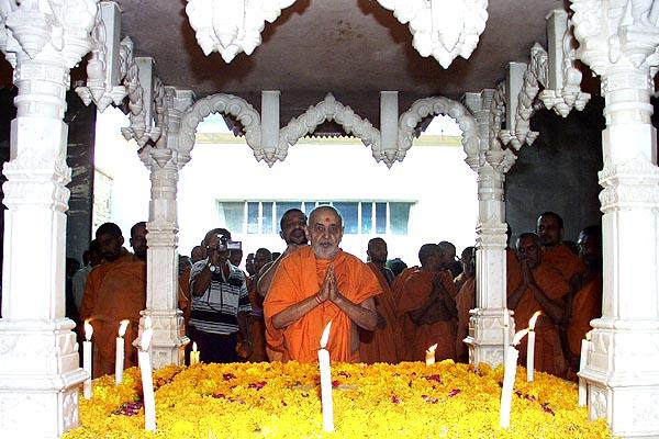 Visit to Yogi Smruti Mandir