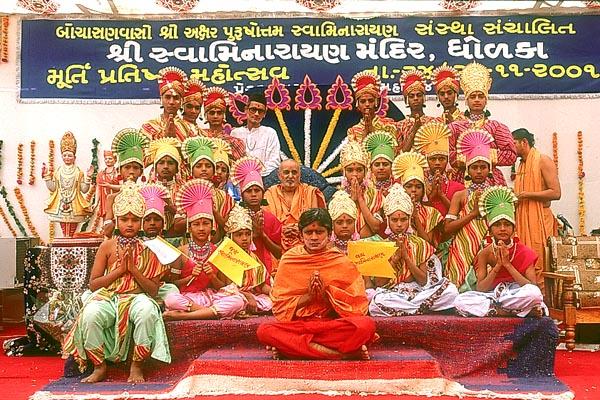 The balaks with Swamishri