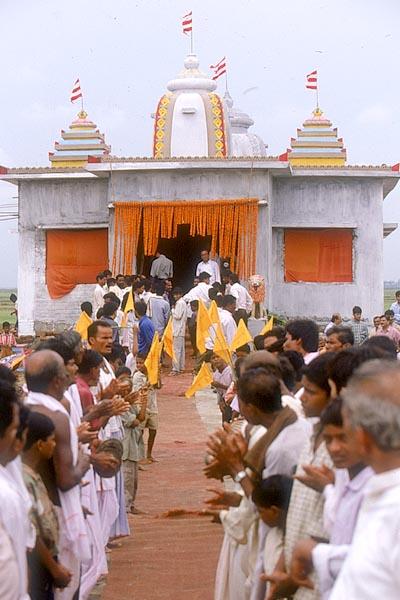 The newly constructed Shri Swaminarayan Mandir between Chakulia and Banipat