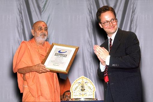 Guinness World Records Honors HDH Pramukh Swami Maharaj for Two World Records