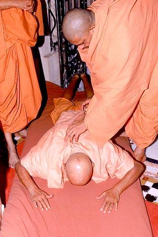 Prostrating before the murtis 	