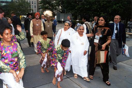 Her Holiness Dadi Janki of the Brahma Kumaris is welcomed at the Peace Summit 