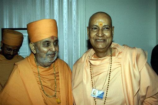 Swami Shri Satyamitranand Giriji showed his pleasure at Swamishri's representation of Hinduism at this prestigious international gathering