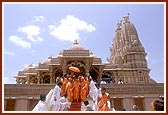 23 to 25 May  2002, Bharuch