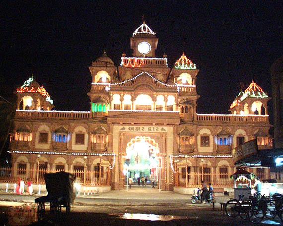 Mandir And Mangala Arti Darshan