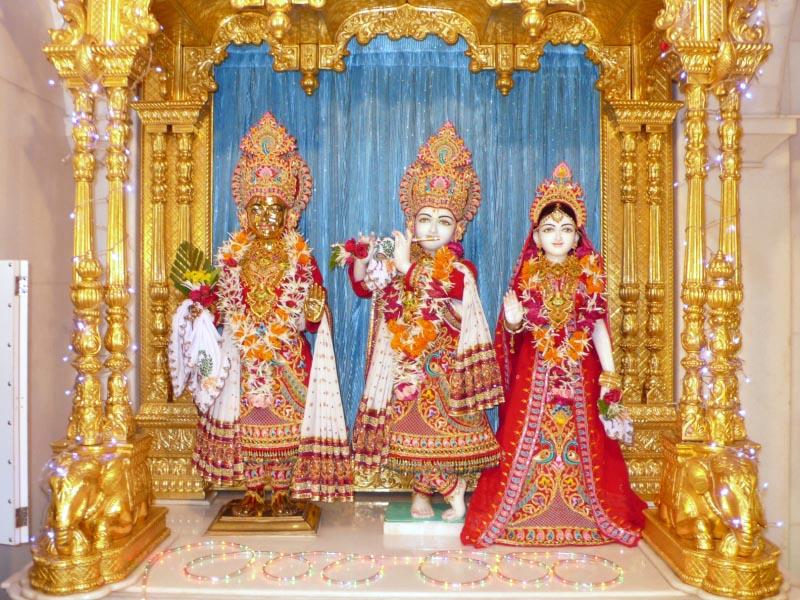 Shri Harikrishna Maharaj and Shri Radharaman Dev
