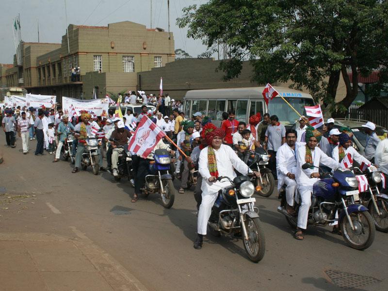 BAPS Mandir Golden Jubilee Mahotsav, Kampala<br>Nagaryatra<br>11 December 2010 - 