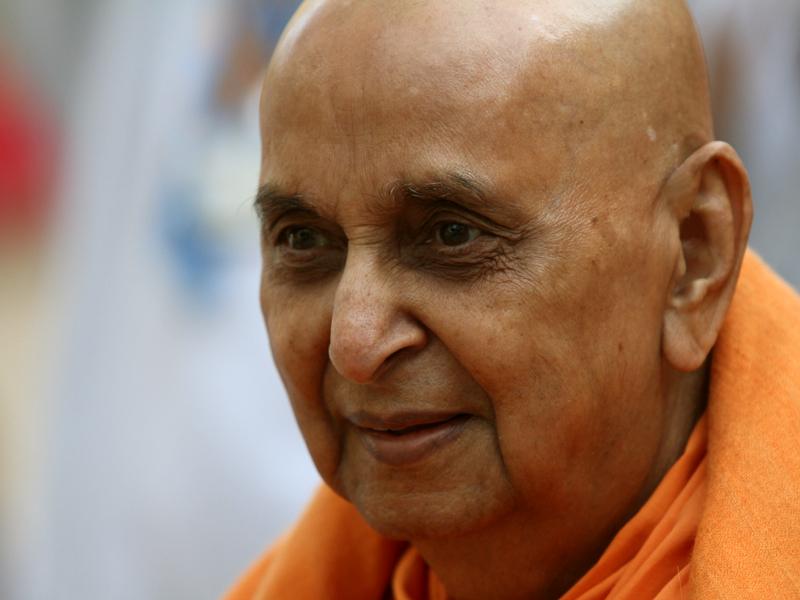 Pramukh Swami Maharaj in Atladra <br> 15 & 16 February 2011 -  Swamishri in a divine mood