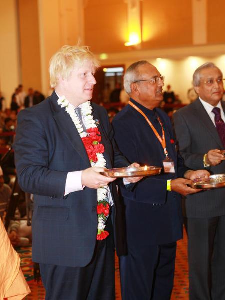 Mayor of London Boris Johnson Celebrates Hindu New Year at Neasden Temple<br>