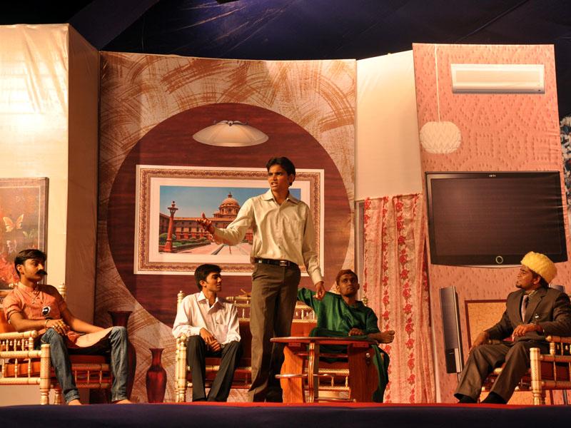A drama presentation by Chhatralay youths