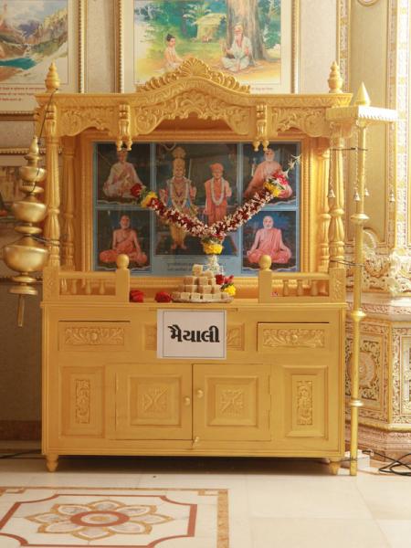  Murtis to be consecrated at new BAPS Shri Swaminarayan Mandir at Maiyali (Ukai)