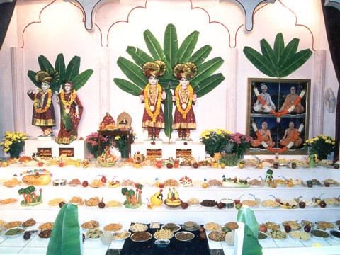 Annakut offered to the murtis 	