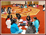 The Swaminarayan Sampraday: 1781 Balikas engage in group discussions