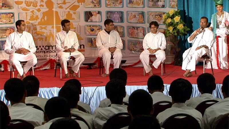 The Swaminarayan Sampraday: 1781 Leadership & Career Development Seminar-Vidhyarthi Shibir Panel Discussion