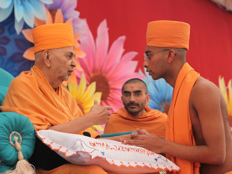  Swamishri gives  diksha mantra to sadhus