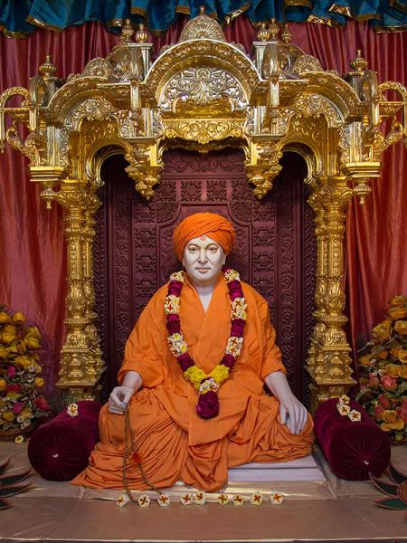  Pragat Brahmaswarup Pramukh Swami Maharaj