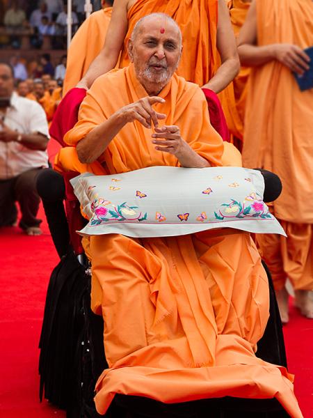  Swamishri in a divine mood