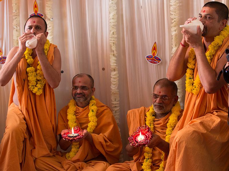 Swamishri Darshan