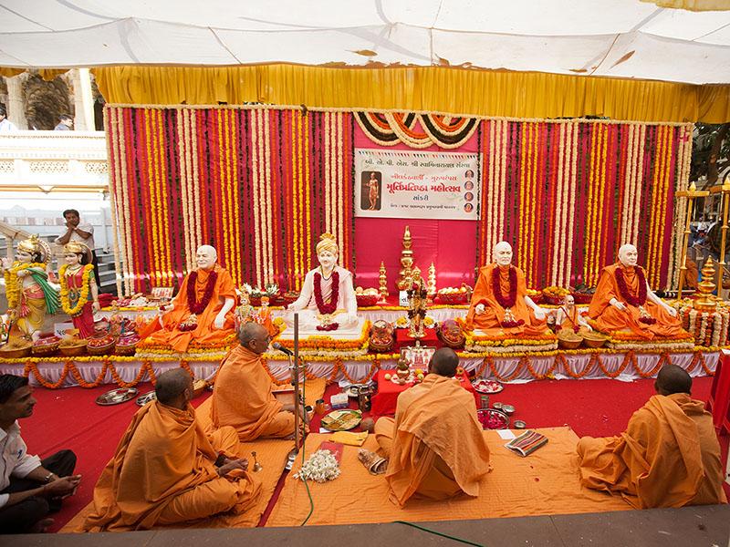  Shri Nilkanth Varni and Shri Guru Parampara murtis to be consecrated at BAPS Shri Swaminarayan Mandir at Sankari