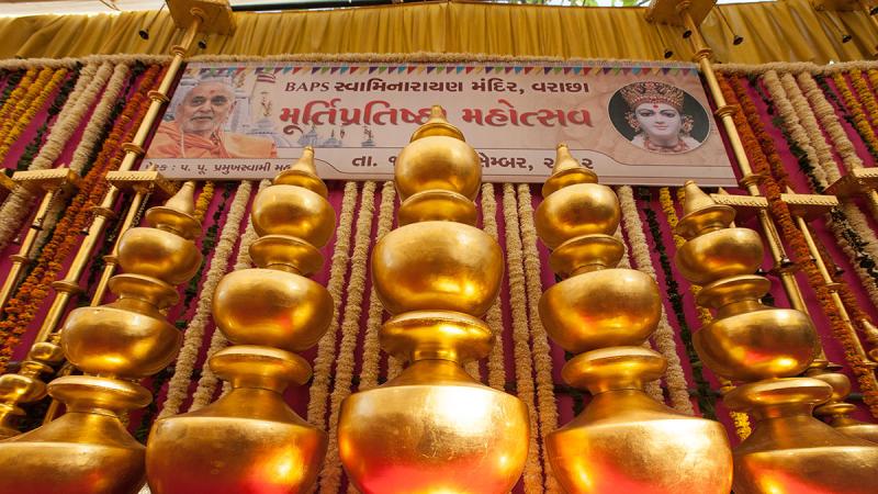  Kalashas to be placed at new BAPS Shri Swaminarayan Mandir, Varachha (Surat), India