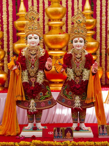  Shri Akshar-Purushottam Maharaj murtis to be consecrated at Varachha Mandir