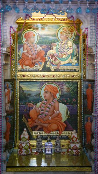 Shri Akshar-Purushottam Maharaj and Aksharbrahman Gunatitanand Swami