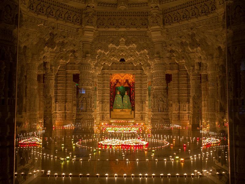 Earth Hour 2013 inside the BAPS Shri Swaminarayan Mandir, Los Angeles, CA