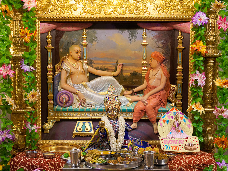 Annakut offered to Shri Sukhshaiya