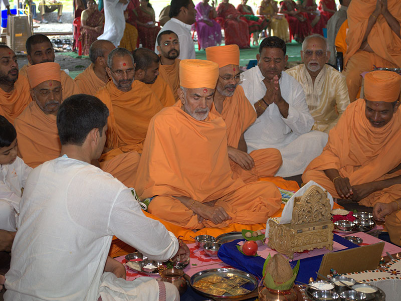 Vishwa Shanti Mahayaag 